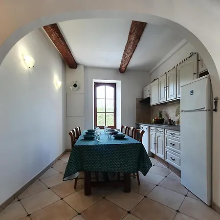 La Roche 6 Feriehus Aigues-Vives (Herault)